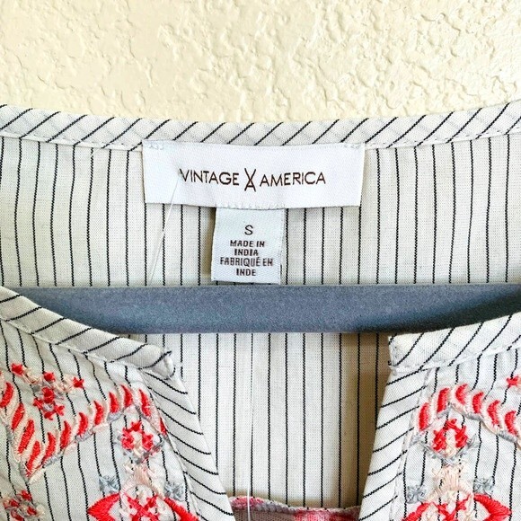 Vintage America red and misty blue floral sleeveless top size S - Picture 4 of 8